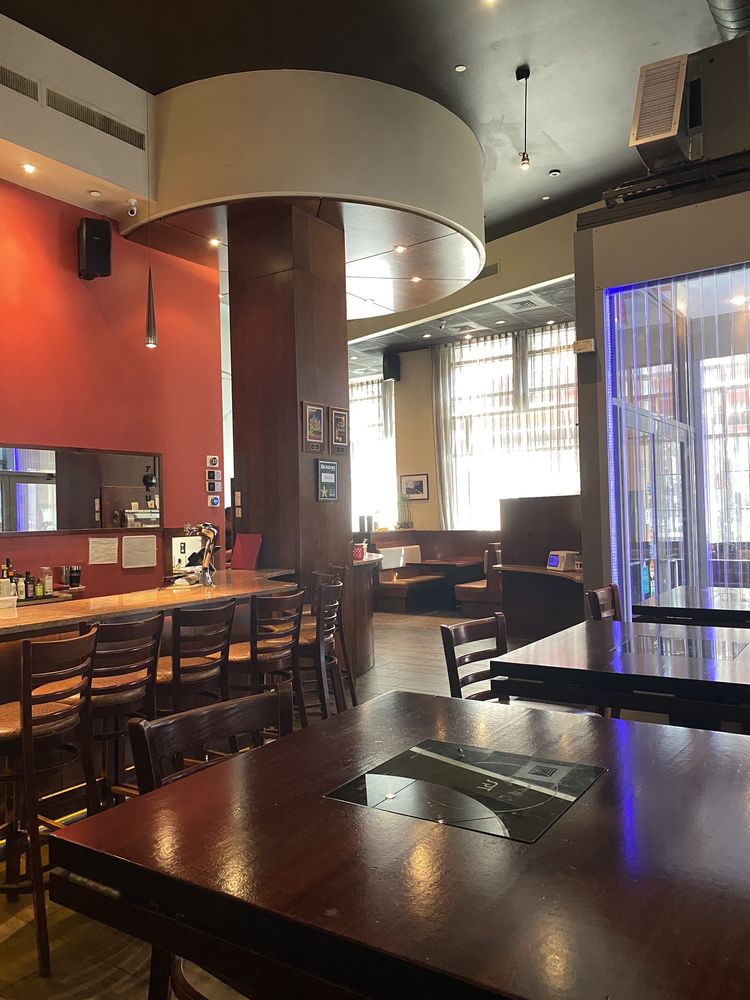 Photo 1 of 4: Q Restaurant