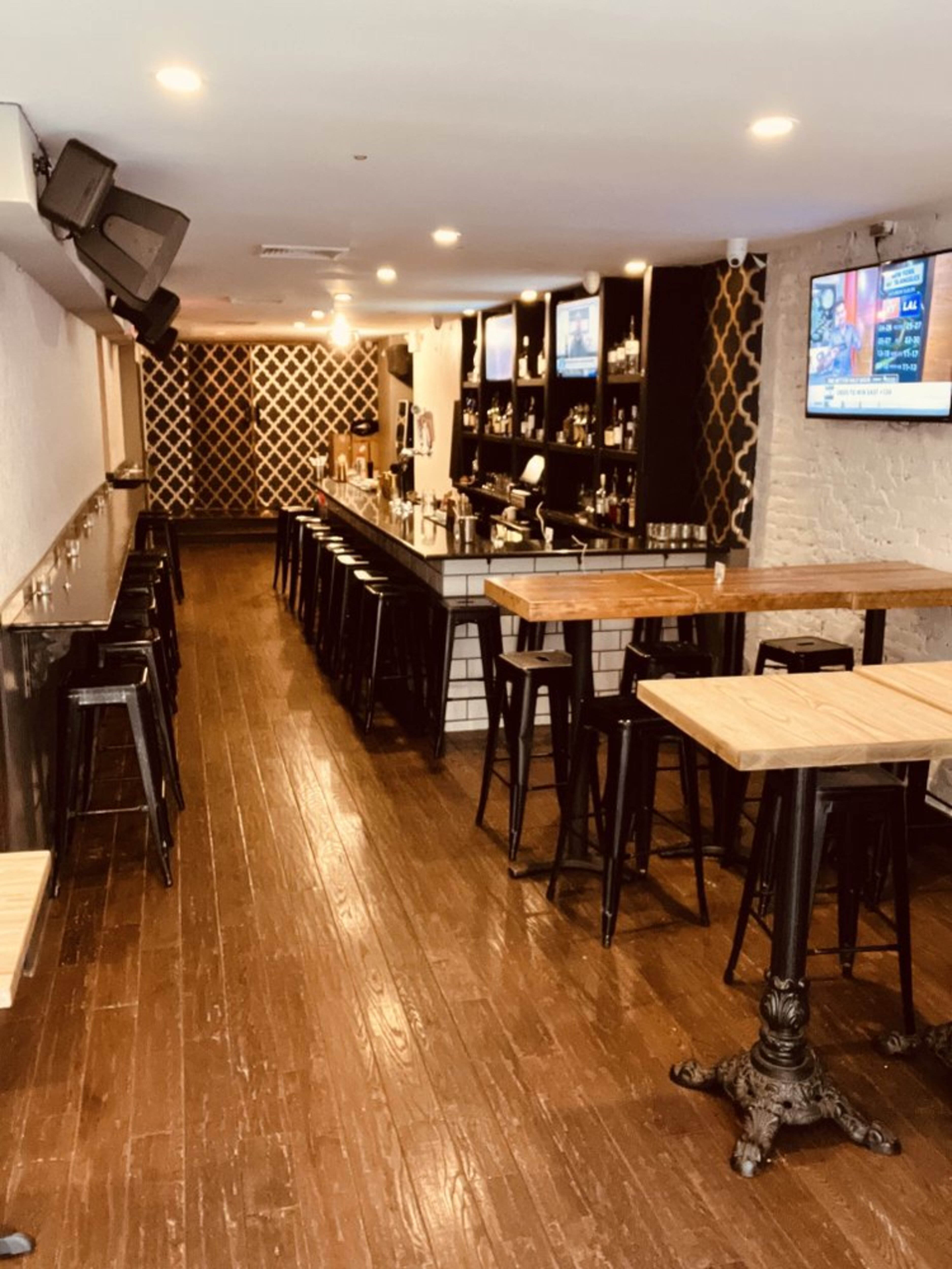 Sweet Annies Bar  Eatery