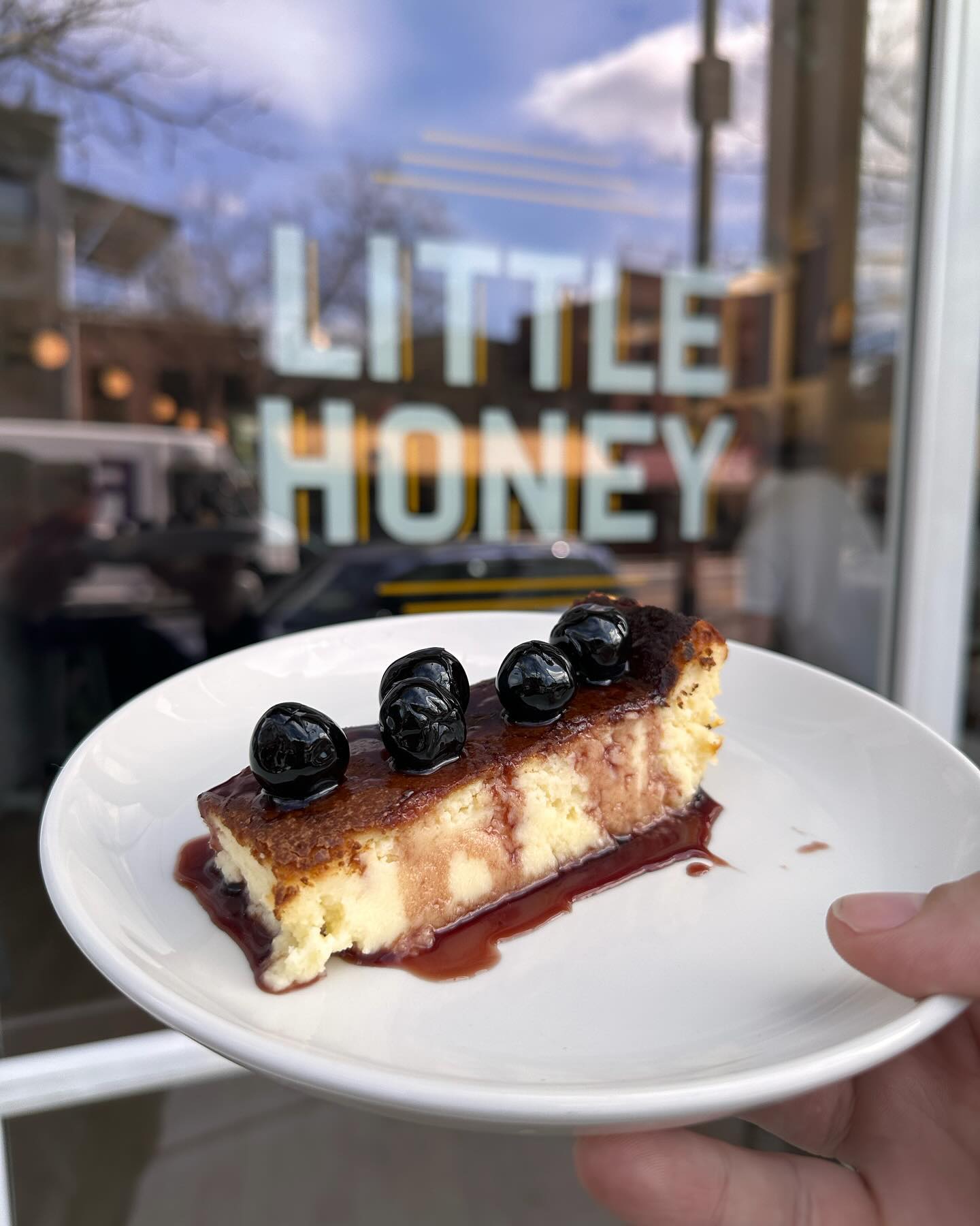 Photo 1 of 4: Little Honey BK
