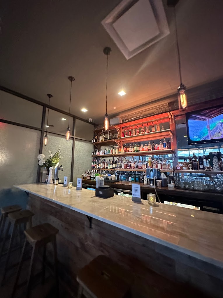 Leaf Bar  Lounge