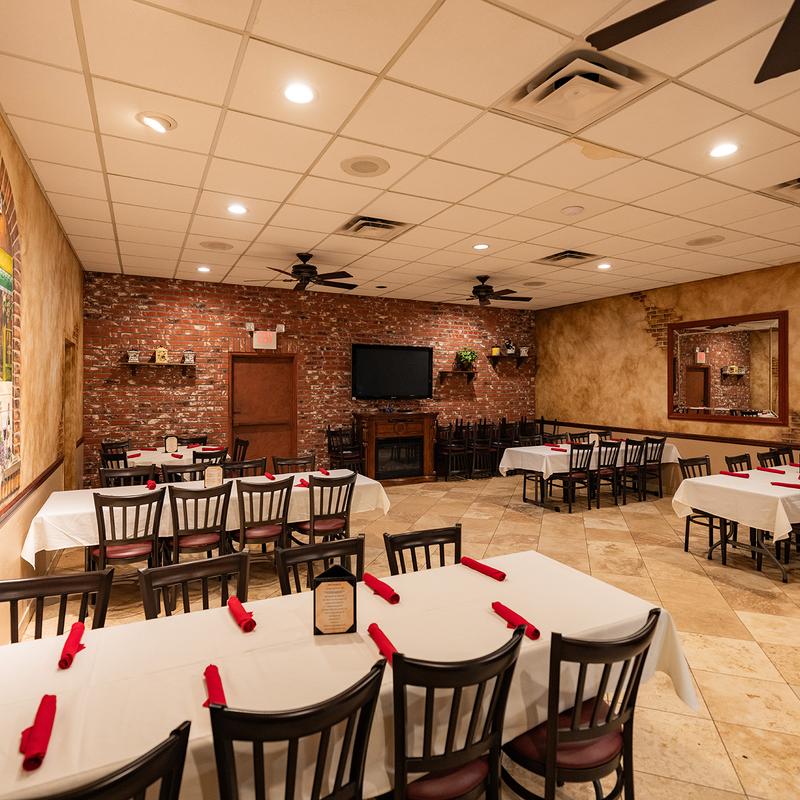 Photo 1 of 4: Anzios Italian Restaurant