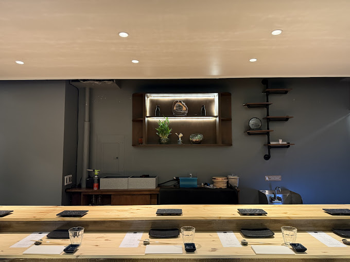 LUYA Omakase  Wine Bar