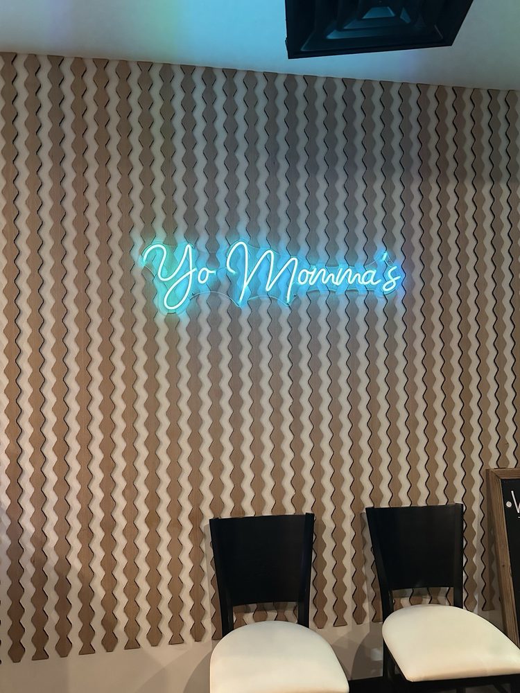 Yo Mommas Cantina