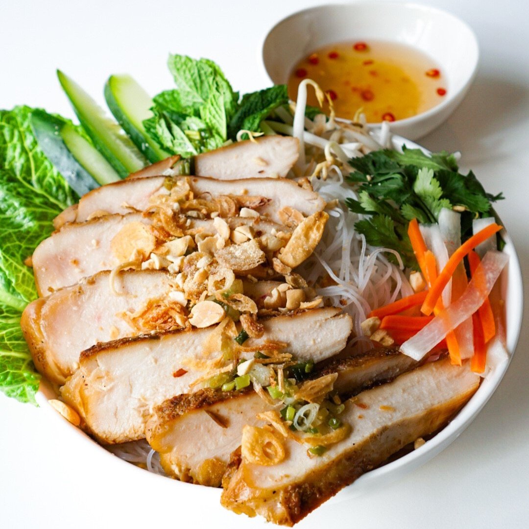 Photo 1 of 4: VRoll Vietnamese Rolls  Bowls