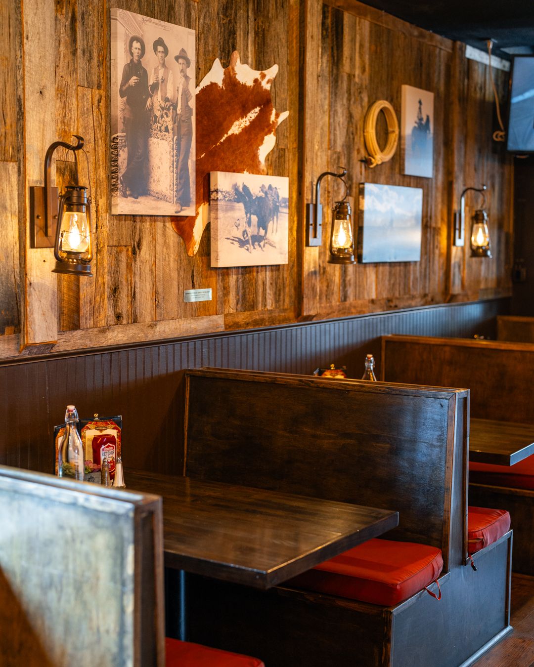 Old Capitol Grill  Smokehouse