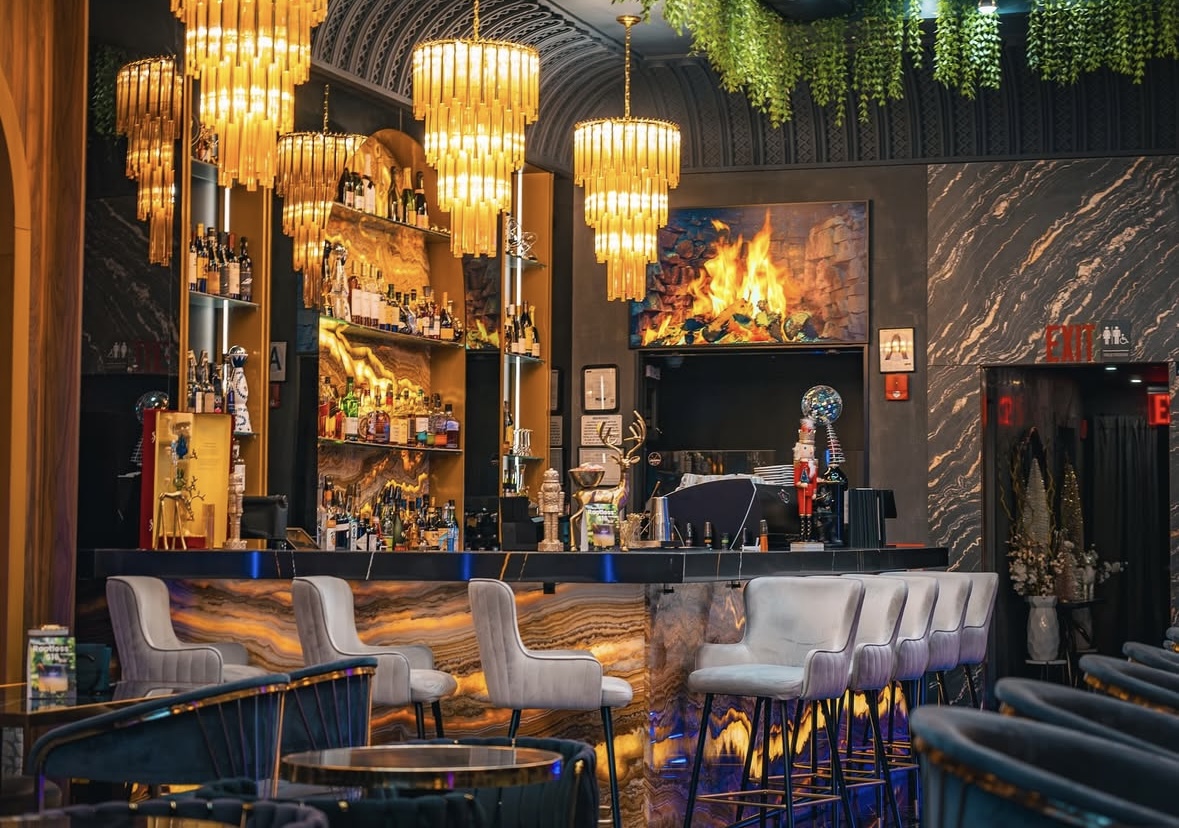 Boulevard Lounge