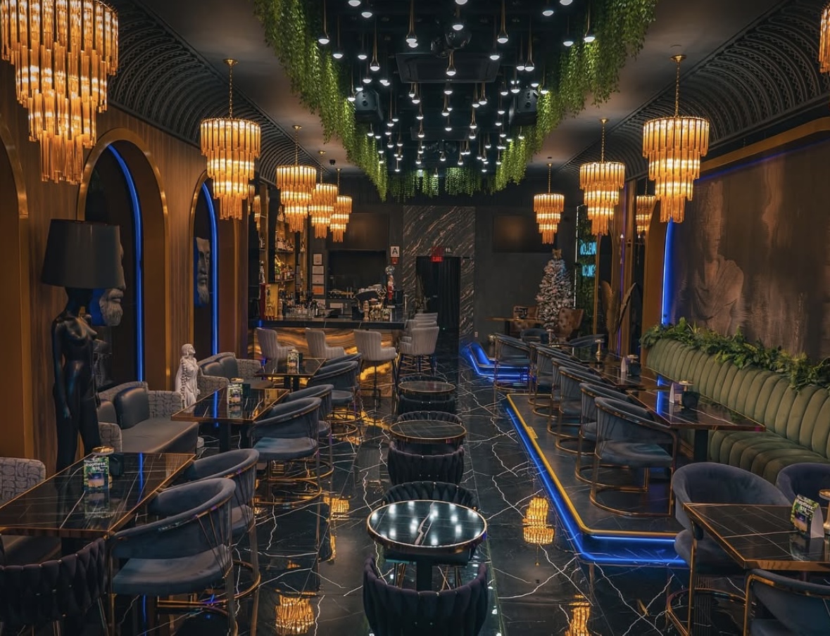 Boulevard Lounge